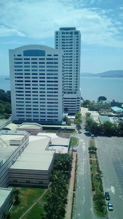 Likas Deluxe 3 Bedroom Apartment