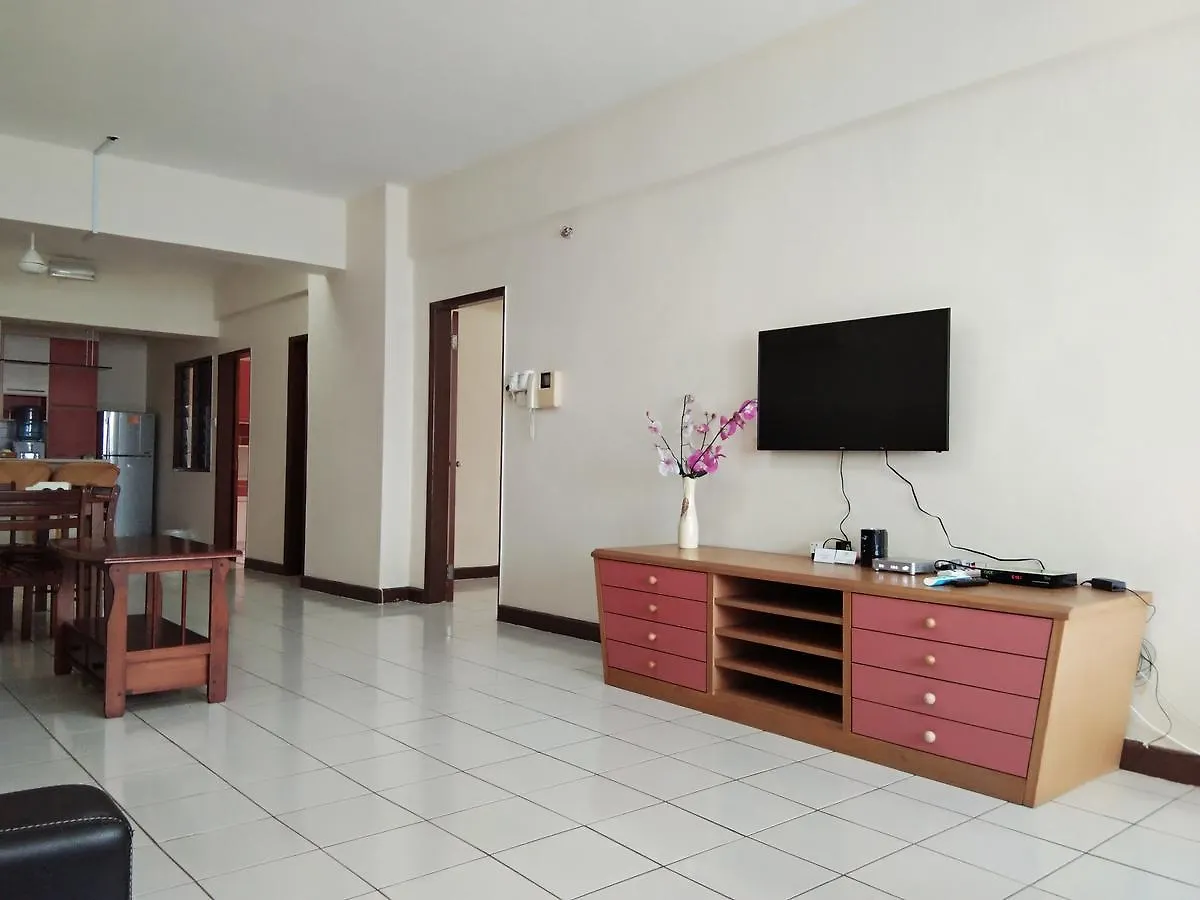 Likas Deluxe 3 Bedroom Apartment