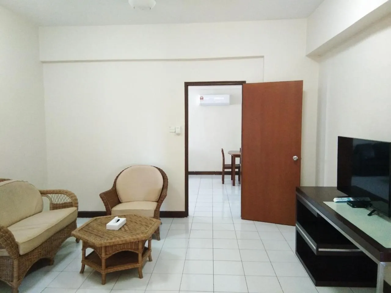 Likas Deluxe 3 Bedroom Apartment