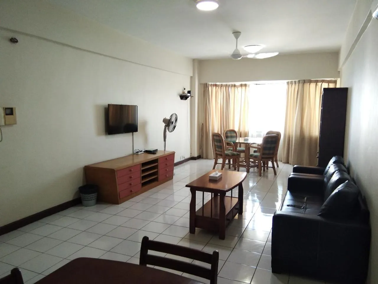 Likas Deluxe 3 Bedroom Apartment